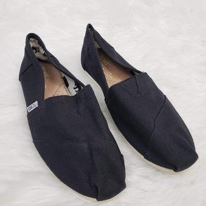 Toms Womens Classic Canvas Slip On Loafers Black